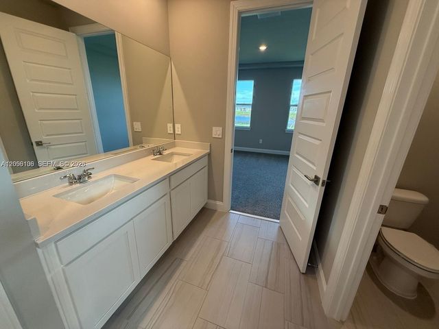 9008 Dahlia Cir, Port St. Lucie, FL 34986