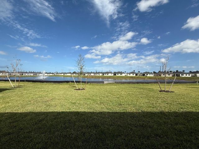 9008 Dahlia Cir, Port St. Lucie, FL 34986