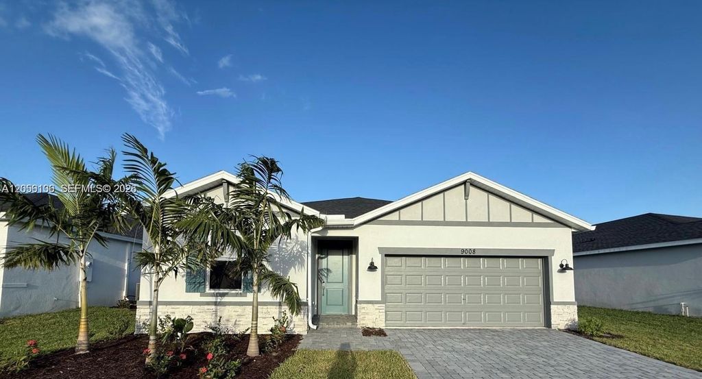 9008 Dahlia Cir, Port St. Lucie, FL 34986