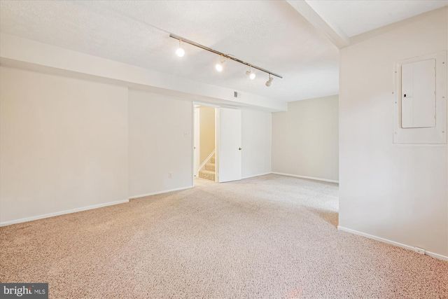 2025 WINGED FOOT CT, Reston, VA 20191