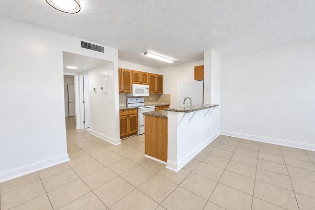 1604 Meadows Circle W, Boynton Beach, FL 33436