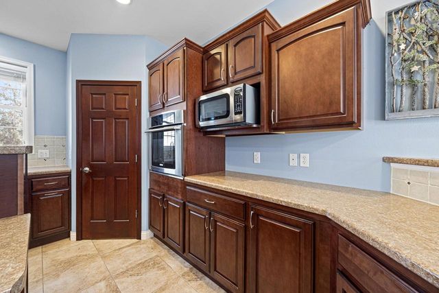 2501 FALCONS COVE, Stevens Point, WI 54482