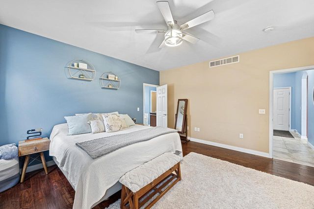 2501 FALCONS COVE, Stevens Point, WI 54482