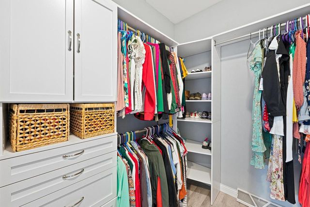 2501 FALCONS COVE, Stevens Point, WI 54482