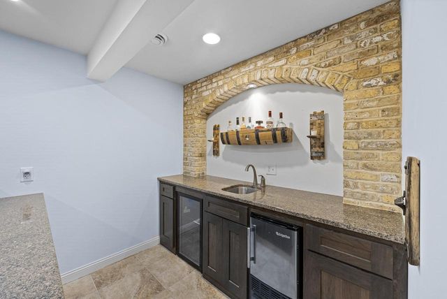 2501 FALCONS COVE, Stevens Point, WI 54482