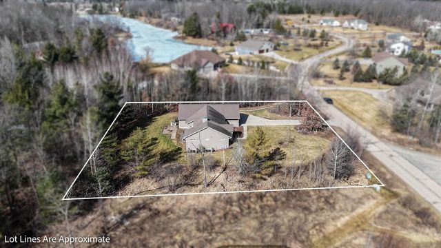 2501 FALCONS COVE, Stevens Point, WI 54482