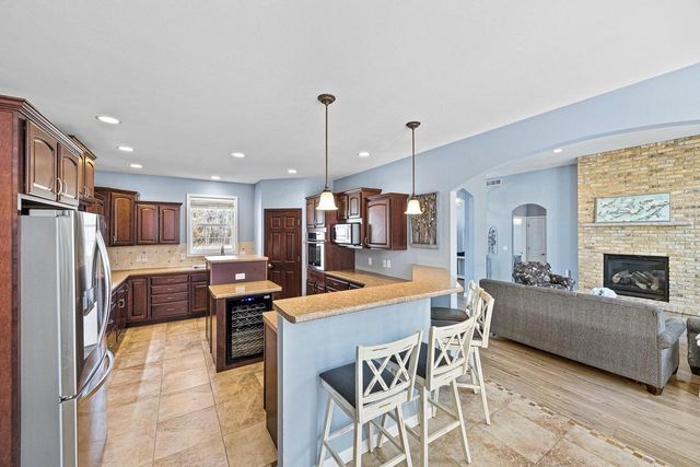 2501 FALCONS COVE, Stevens Point, WI 54482