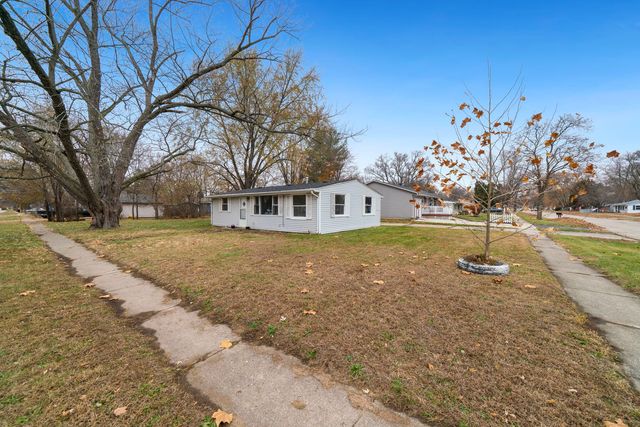 7602 Cadet Road, Machesney Park, IL 61115