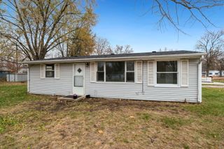 7602 Cadet Road, Machesney Park, IL 61115