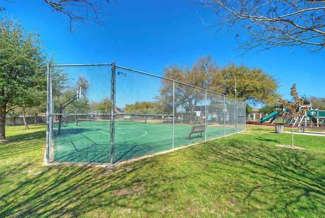 601 Indian Run DR, Pflugerville, TX 78660