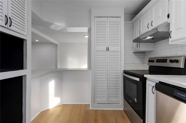 1005 NE 62nd Street, Gladstone, MO 64118