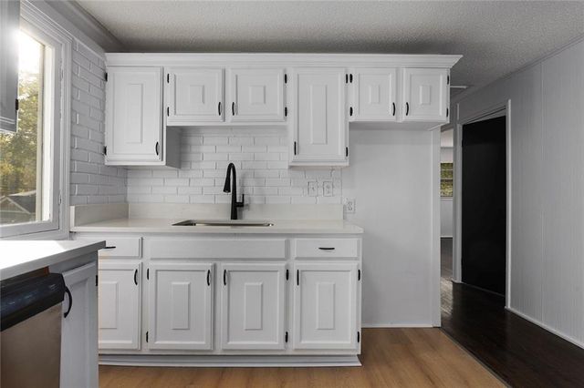 1005 NE 62nd Street, Gladstone, MO 64118