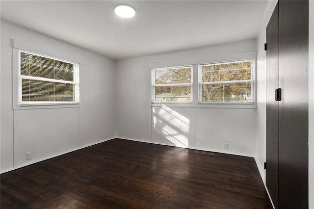 1005 NE 62nd Street, Gladstone, MO 64118