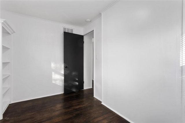 1005 NE 62nd Street, Gladstone, MO 64118