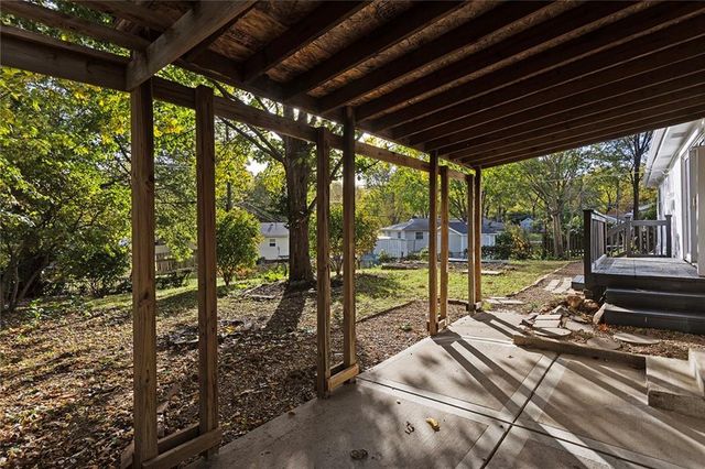 1005 NE 62nd Street, Gladstone, MO 64118