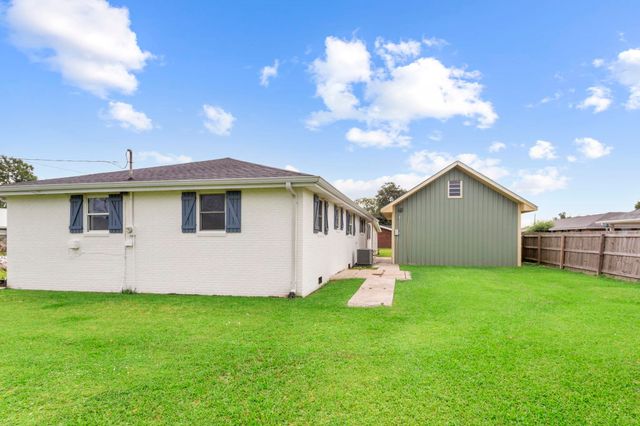 13204 S Peach St, Vacherie, LA 70090