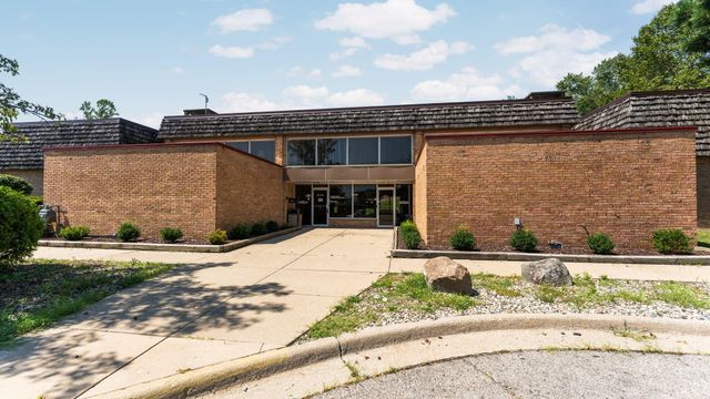 1225 S Maple Road 105, Ann Arbor, MI 48103