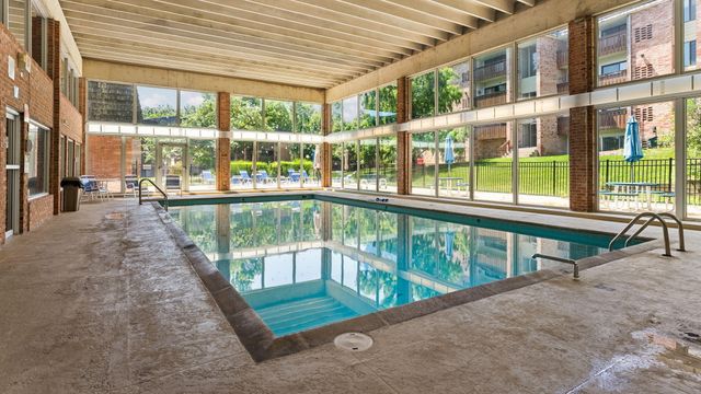 1225 S Maple Road 105, Ann Arbor, MI 48103