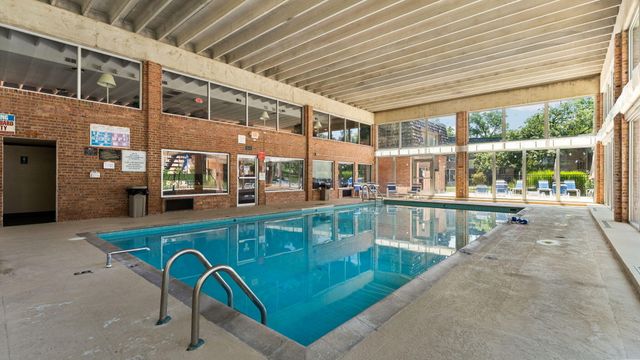 1225 S Maple Road 105, Ann Arbor, MI 48103