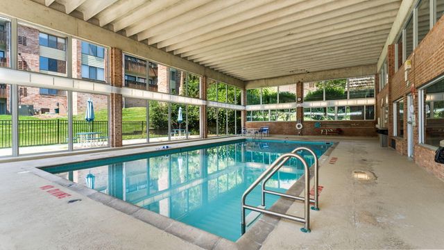 1225 S Maple Road 105, Ann Arbor, MI 48103