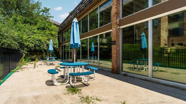 1225 S Maple Road 105, Ann Arbor, MI 48103