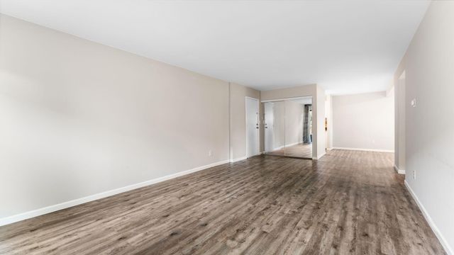 1225 S Maple Road 105, Ann Arbor, MI 48103