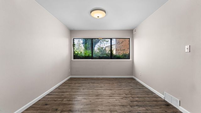 1225 S Maple Road 105, Ann Arbor, MI 48103