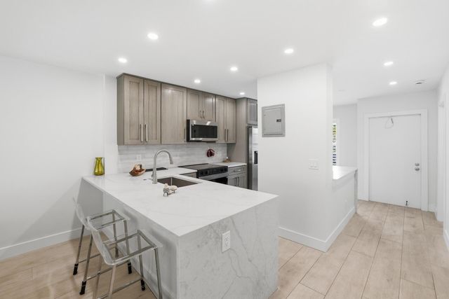1011 Flame Vine Avenue 203, Delray Beach, FL 33445