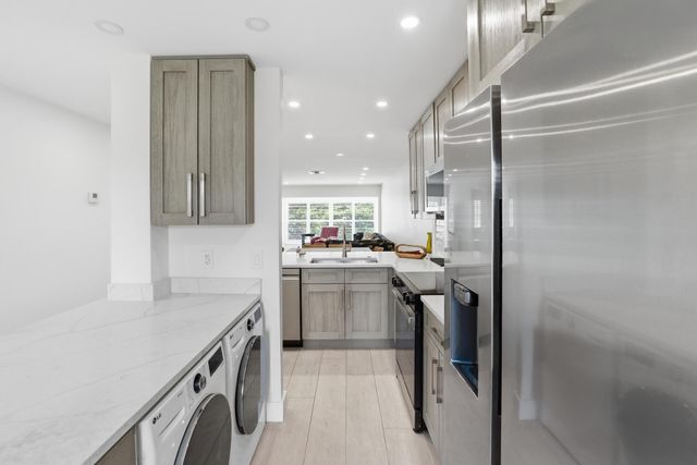 1011 Flame Vine Avenue 203, Delray Beach, FL 33445