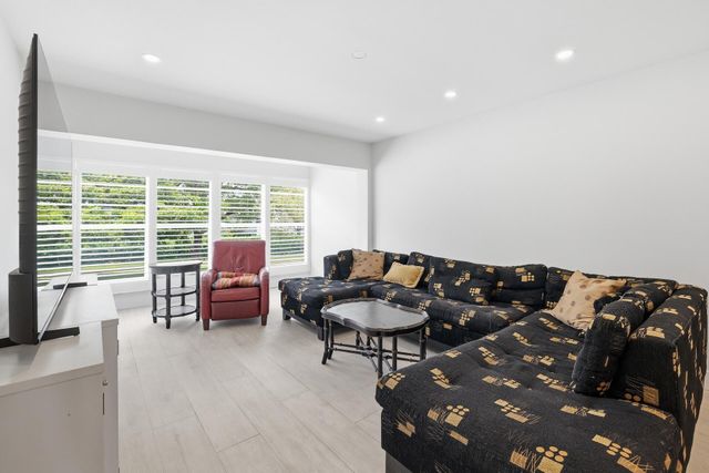 1011 Flame Vine Avenue 203, Delray Beach, FL 33445