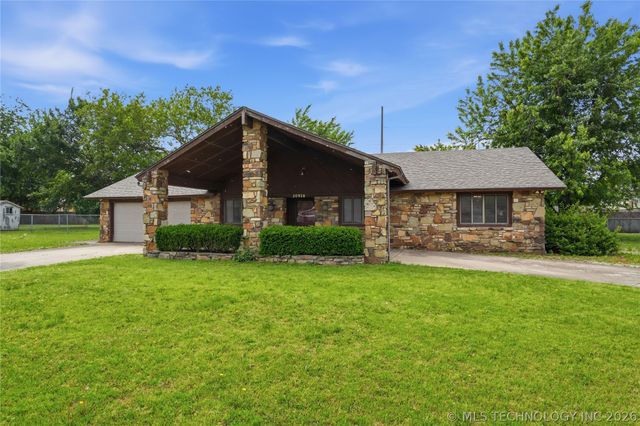 20938 E 35th Place S, Broken Arrow, OK 74014