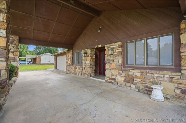 20938 E 35th Place S, Broken Arrow, OK 74014