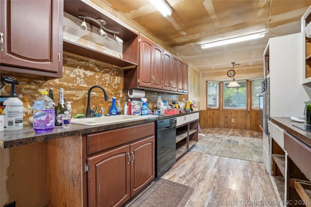 20938 E 35th Place S, Broken Arrow, OK 74014