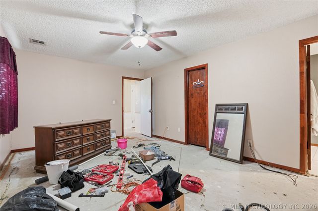 20938 E 35th Place S, Broken Arrow, OK 74014