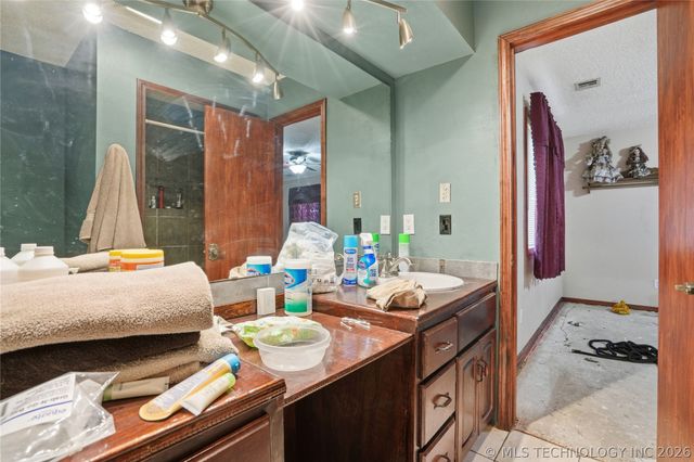 20938 E 35th Place S, Broken Arrow, OK 74014