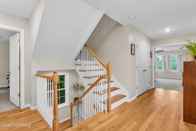 93 Center Avenue, Leonardo, NJ 07737