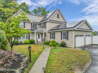 93 Center Avenue, Leonardo, NJ 07737