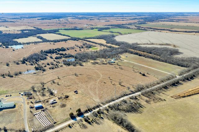 6431 NW 50th St, El Dorado, KS 67042