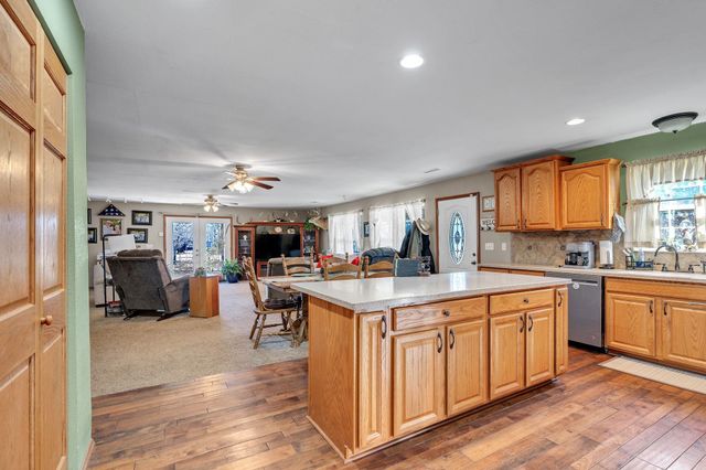 6431 NW 50th St, El Dorado, KS 67042