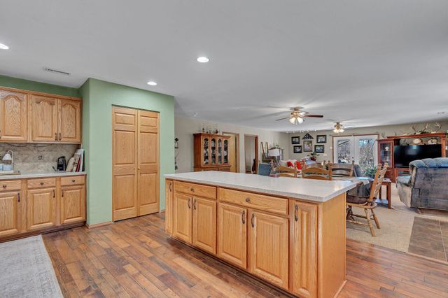 6431 NW 50th St, El Dorado, KS 67042