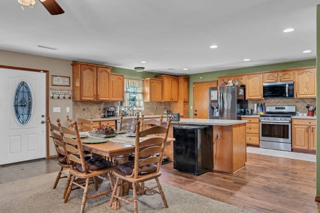 6431 NW 50th St, El Dorado, KS 67042