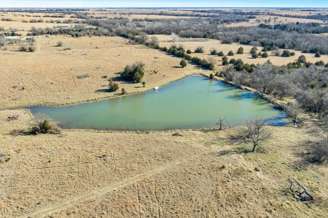 6431 NW 50th St, El Dorado, KS 67042