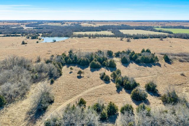 6431 NW 50th St, El Dorado, KS 67042