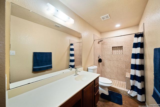 934 Saxonhill, San Antonio, TX 78253