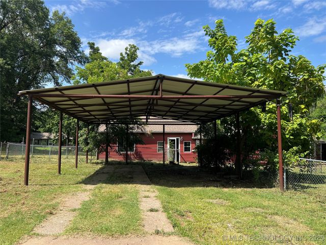 108 N 7th Avenue, Cleveland, OK 74020