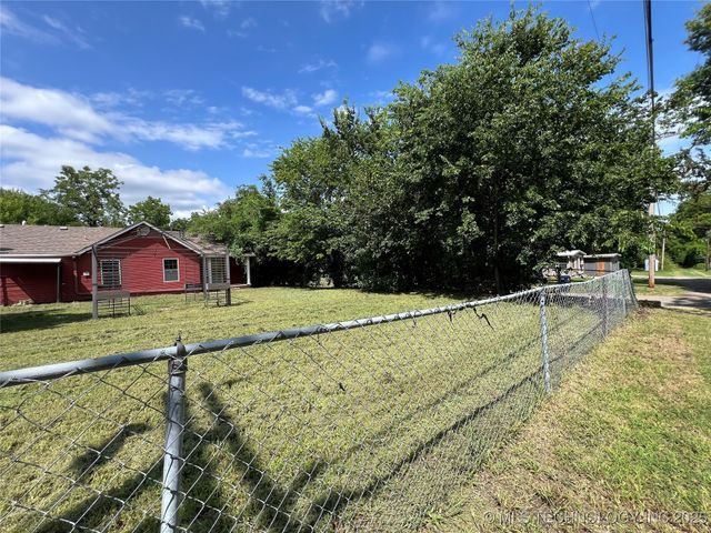 108 N 7th Avenue, Cleveland, OK 74020