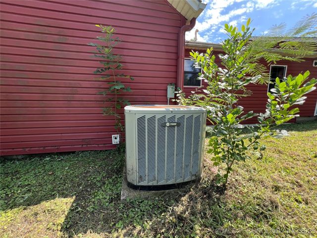 108 N 7th Avenue, Cleveland, OK 74020