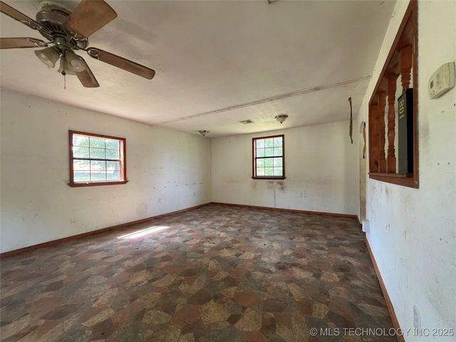 108 N 7th Avenue, Cleveland, OK 74020