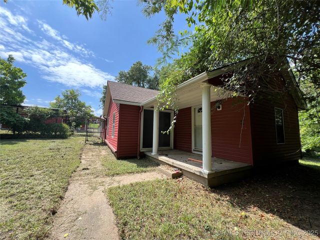 108 N 7th Avenue, Cleveland, OK 74020