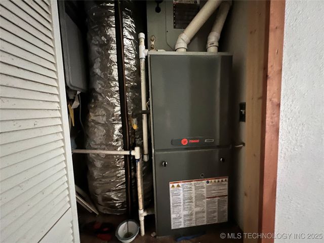 108 N 7th Avenue, Cleveland, OK 74020